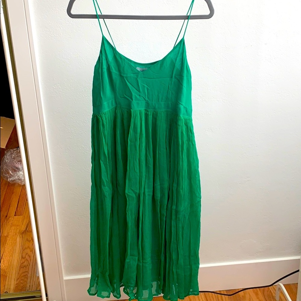 Green midi dress